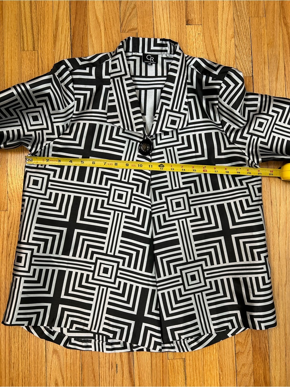 Connie Roberson Black and White Geometric Button Jacket - Picture 6 of 7